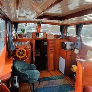 Botel Motorjacht Flint Amsterdam